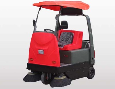 小型电动三轮扫地车